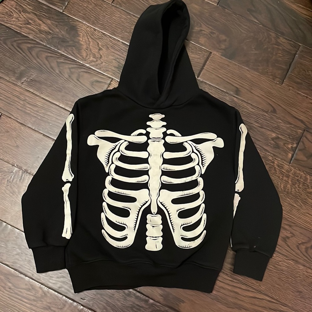Glow in dark skeleton sweatshirt